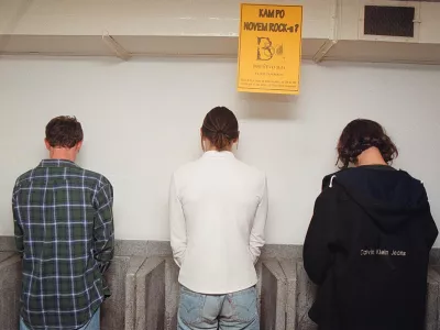 Uriniranje, strani&scaron;če pisoar sanitarije