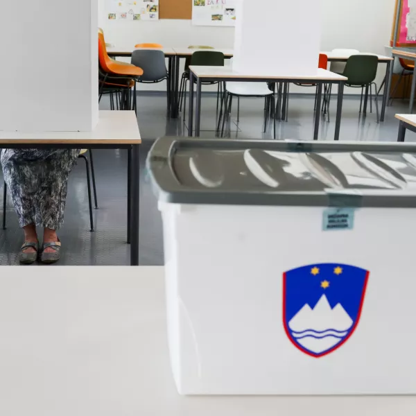 - Volišče OŠ Mrtna Krpana v Fužinah.- 09.06.2024. - Volitve v Evropski parlament in štirje referendumi za preferenčni glas, o Evtanaziji, o rabi marihuane v medicinske namene in za rekreativno uporabo 2024.//FOTO: Bojan Velikonja