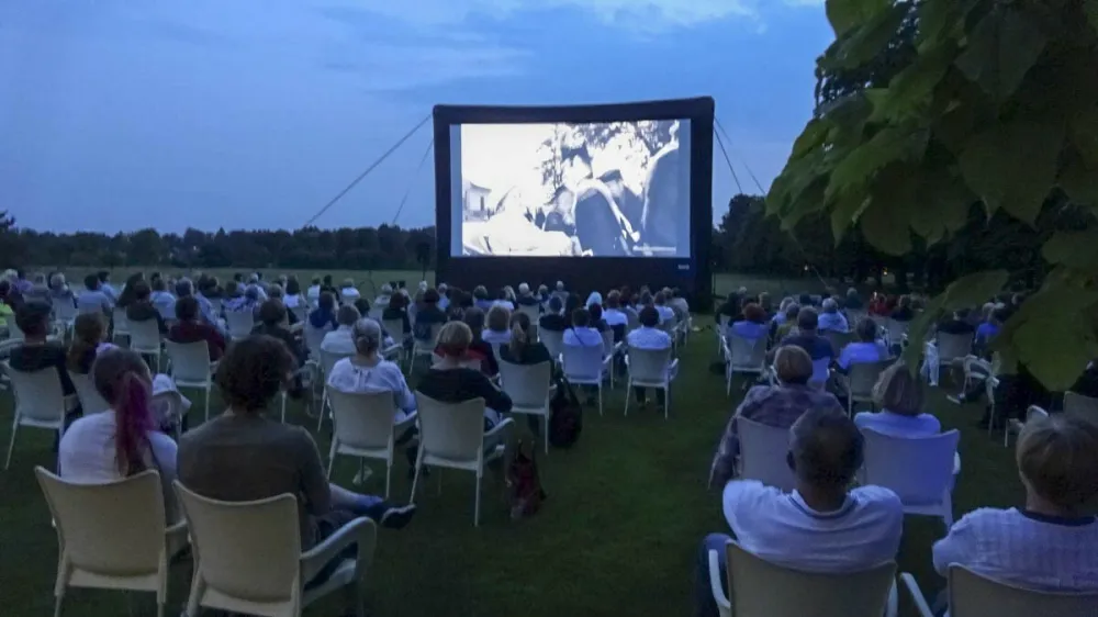 Filmski večer v Arboretumu F arhiv Arboretum