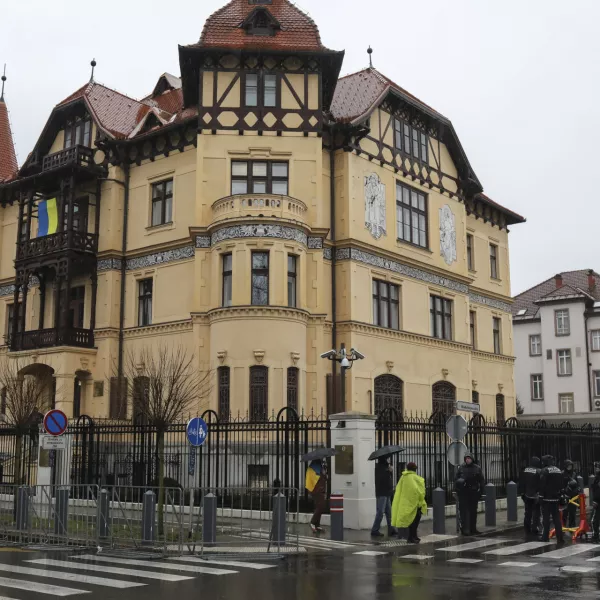 ﻿- Ameriška in Ruska ambasada v Ljubljani - 25.02.2022 - Veleposlaništvo Združenih držav Amerike (ZDA) v Sloveniji, Prešernova cesta 31 v Ljubljani, //FOTO: Jaka Gasarr