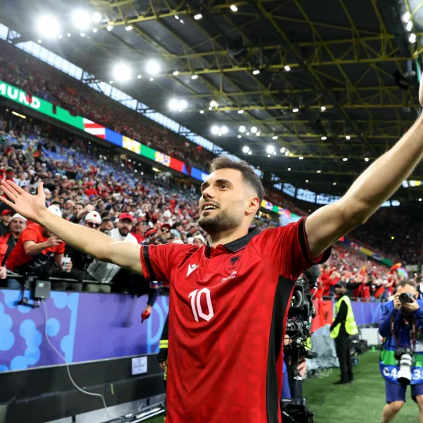 Soccer Football - Euro 2024 - Group B - Italy v Albania - Dortmund BVB Stadion, Dortmund, Germany - June 15, 2024 Albania's Nedim Bajrami celebrates scoring their first goal REUTERS/Bernadett Szabo