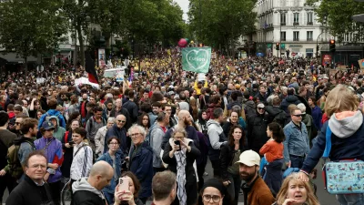 People attend a demonstration against the French far-right National Rally (Rassemblement National - RN) party, ahead of early legislative elections in Paris, France, June 15, 2024. REUTERS/Benoit Tessier