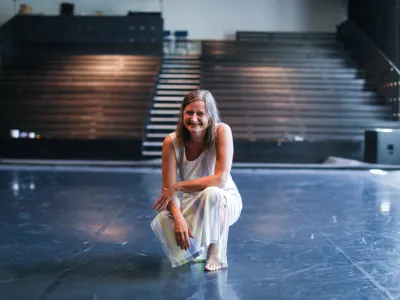 17.08.2022. Maja Delak, koreografinja, plesalka, performerka in pedagoginja, ki je študirala sodobni ples na CNDC L'Esquisse v Angersu v Franciji.//FOTO: Bojan Velikonja