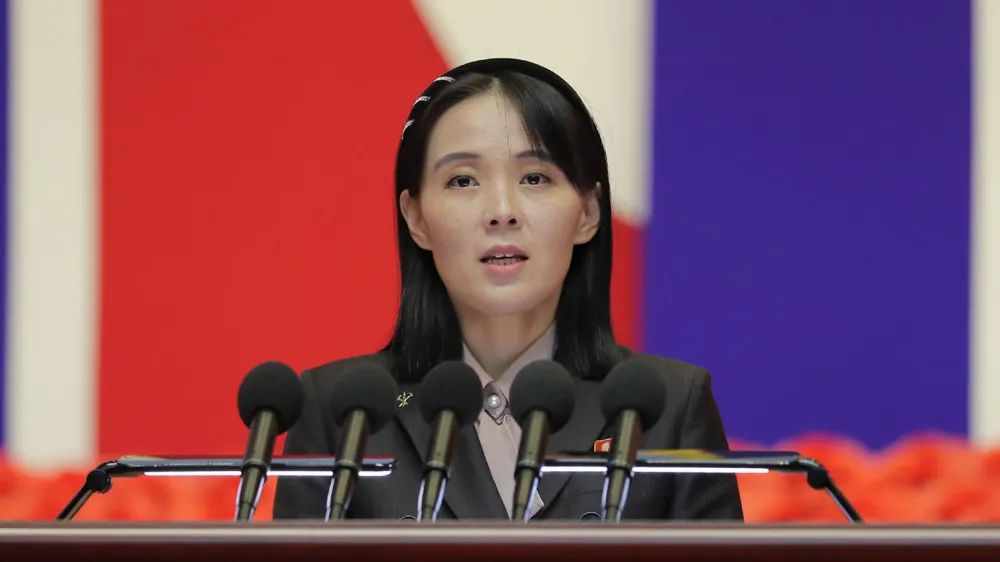 HANDOUT - 18 August 2022, North Korea, Pyongyang: An undated picture provided by the North Korean state news agency (KCNA) on 19 August 2022 shows Kim Yo Jong, sister of North Korean leader Kim Jong-un, speaking during a meeting with medics of the Korean People's Army who were awarded for their contribution to defending Pyongyang and its people from the COVID-19 pandemic at the April 25 House of Culture. Photo: -/KCNA/KNS/dpa - ATTENTION: editorial use only and only if the credit mentioned above is referenced in full