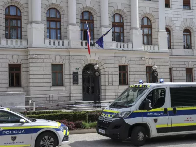 - 17. 05. 2024 - simbolična fotografija - sodišče, policija, gasilci //FOTO: Jaka Gasar