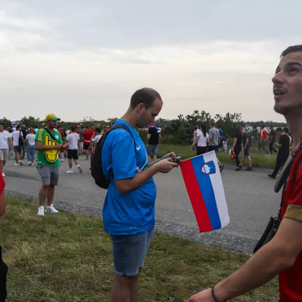 Navijači Metro. -20.06.2024. Euro 2024. tekma Slovenija - Srbija. Foto: Bojan Velikonja