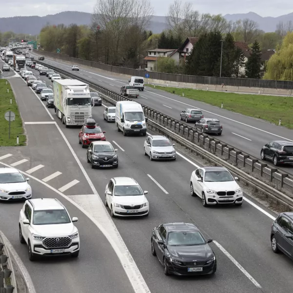 - 29.03. 2024 - kolone, zastoji, zgoščen promet, obvoznica //FOTO: Jaka Gasar