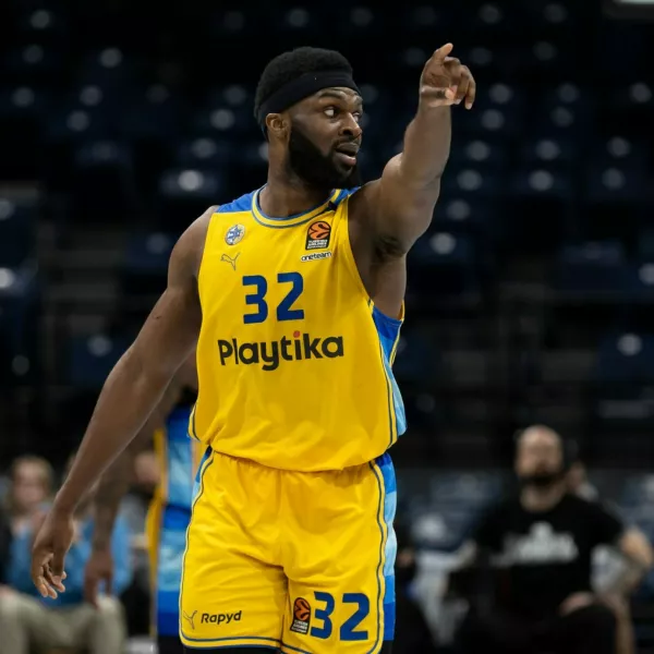 Josh Nebo, Maccabi