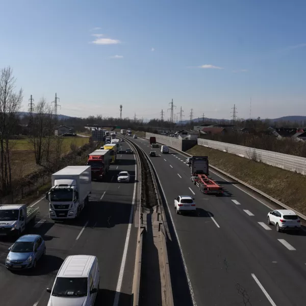 21.02.2024. DARS - štajerska avtocesta - odsek Domžale pri izvozu za Sneberje. Foto: Bojan Velikonja