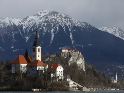 - 28.01.2022  Bled - turizem - turistična destinacija //FOTO: Luka Cjuha.