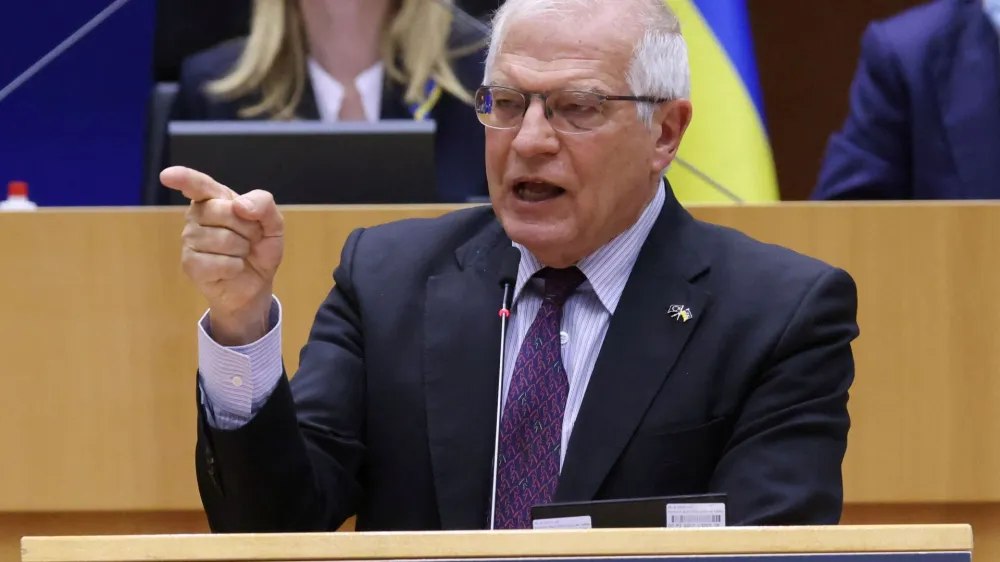 FILE PHOTO: European Union foreign policy chief Josep Borell addresses the special session to debate its response to the Russian invasion of Ukraine, in Brussels, Belgium March 1, 2022. REUTERS/Yves Herman/File Photo