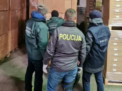 Slovenski policiji in Fursu so v eni najobsežnejših akcij pri nas priskočili na pomoč tudi francoski varnostni organi in Europol. 