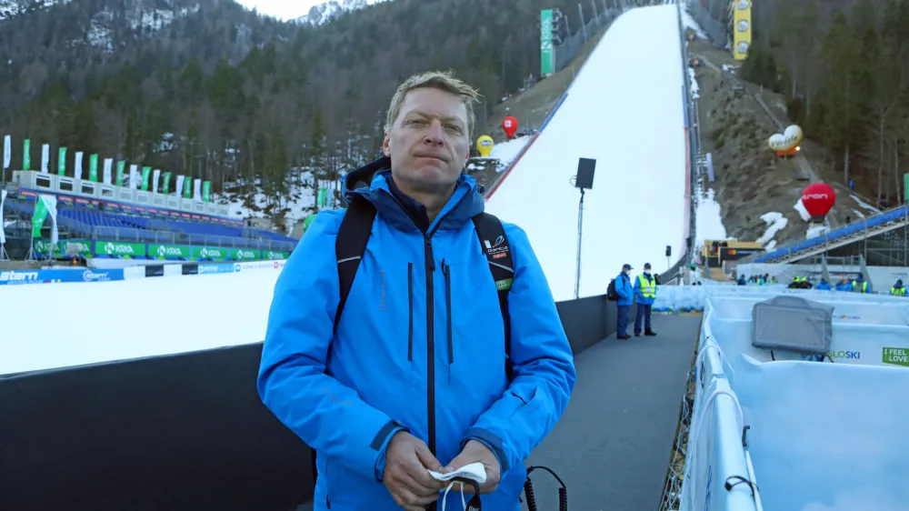 Aljoša Dolhar vodja tekmovanja- 24.03.2022 – Smučarski skoki Planica 2022 - FIS finale svetovnega pokala v poletih - kvalifikacije pred posamično tekmo //FOTO: Luka Cjuha