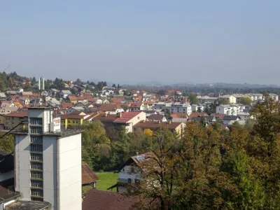 - panoramski posnetek  panorama -<br><br>- 11.10.2018  Občina Vrhnika  mesto  mestni utrip -<br> <br>//FOTO: Matja Rut