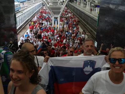 Navijači Metro. -20.06.2024. Euro 2024. tekma Slovenija - Srbija. Foto: Bojan Velikonja