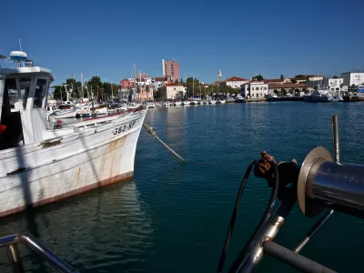 - KOPER 2010 - ribiška ladja///FOTO: Luka Cjuha