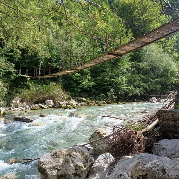 Reka Nadiža, brv, Podbela