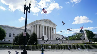 FILE PHOTO: Birds fly outside the U.S. Supreme Court on the day justices issue orders in pending appeals in Washington, U.S., June 24, 2024. REUTERS/Nathan Howard/File Photo