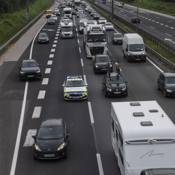 - 21.06.2024 - zastoji na zahodni ljubljanski obvoznici, smer primorska - policija //FOTO: Jaka Gasar