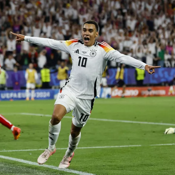 Soccer Football - Euro 2024 - Round of 16 - Germany v Denmark - Dortmund BVB Stadion, Dortmund, Germany - June 29, 2024 Germany's Jamal Musiala celebrates scoring their second goal REUTERS/Wolfgang Rattay