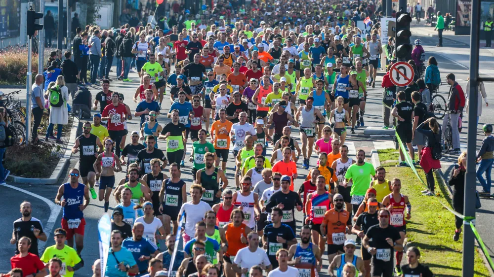 ﻿27.10.2019 - - 24. Ljubljanski maraton 2019 - največji tekaški dogodek v Sloveniji - //FOTO: Bojan Velikonja