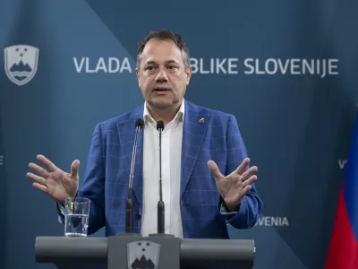 Podpredsednik vlade Matej Arčon je izpostavil, da sta nastajajoča proračunska predloga za leti 2025 in 2026 podlaga za uresničitev najpomembnejših koalicijskih zavez. 