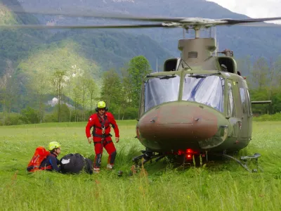 helikopter reševanje gorski reševalci