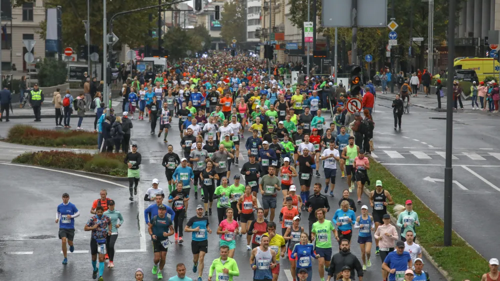 - 23.10.2022 – 26. Ljubljanski maraton 2022 - največji tekaški dogodek v Sloveniji - //FOTO: Luka Cjuha