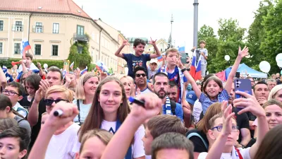 Sprejem nogometašev v Ljubljani.