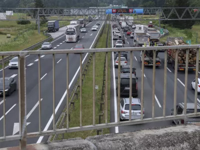 - 21.06.2024 - zastoji na zahodni ljubljanski obvoznici, smer primorska //FOTO: Jaka Gasar