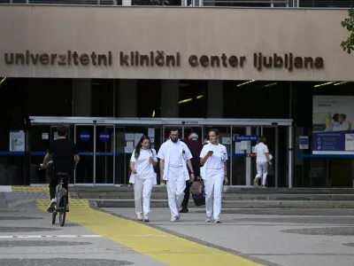 Univerzitetni klinični center - UKC Ljubljana - zdravstveni delavci- 22.09.2022 – simbolična fotografija – javno zdravstvo - zdravstveni sistem – zdravje – //FOTO: Nik Erik Neubauer