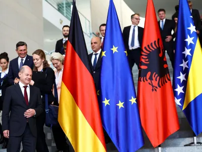 Udeleženci berlinskega procesa z nemškim kanclerjem Scholzem na čelu upajo na premike, ki jih v preteklosti ni bilo. Foto: Reuters