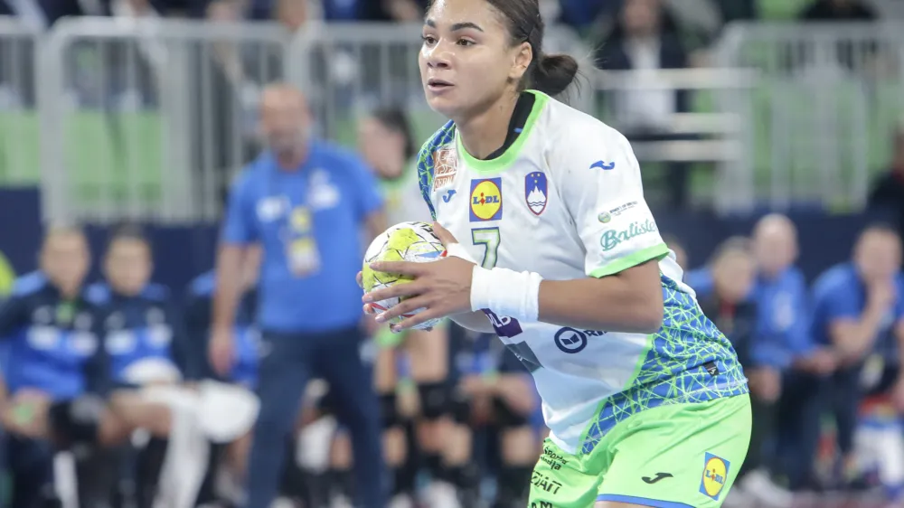 Elizabeth Omoregie- 14.11.2022 – ženski rokomet – Slovenija: Norveška, EHF evropsko prvenstvo v rokometu za ženske v Sloveniji: glavni del - skupina I - 2. krog. //FOTO: Jaka Gasar