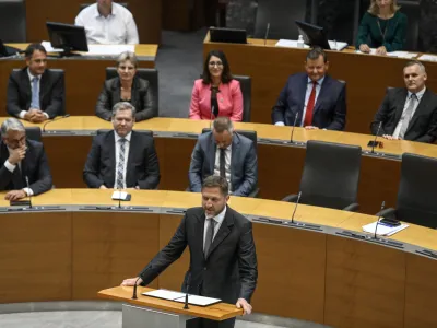 minister za finance Klemen Boštjančič (GS)- 01.06.2022 - Izredna seja DZ, na kateri so potrjevali 17. novih ministrov - 15. petnajsta Vlada Republike Slovenije RS v samostojni Sloveniji pod vodstvom predsednika vlade dr. Roberta Goloba -  //FOTO: Luka Cjuha