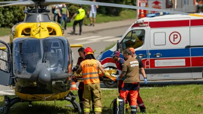 Rescuers attend a miner after a pit in southern Poland was struck by an earth tremor in the Rydultowy mine, in Rydultowy, Poland, July 11, 2024. Agencja Wyborcza.pl/Grzegorz Celejewski via REUTERS  ATTENTION EDITORS - THIS IMAGE WAS PROVIDED BY A THIRD PARTY. POLAND OUT. NO COMMERCIAL OR EDITORIAL SALES IN POLAND.