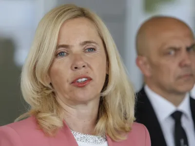 nova ministrica za notranje zadeve mag. Tatjana Bobnar, novi v.d. generlani direktor Policije mag. Boštjan Lindav - 02.06.2022 – Ministrstvo za notranje zadeve - Izjava za javnost nove ministrice za notranje zadeve mag. Tatjane Bobnar in novega v. d. generalnega direktorja policije mag. Boštjana Lindava //FOTO: Jaka Gasar