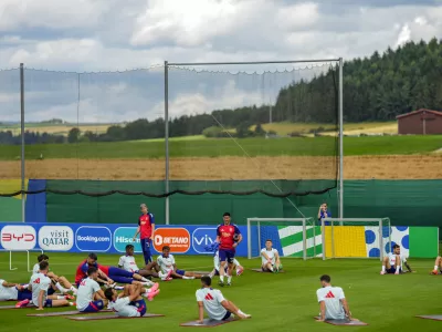 Spain's players take part during a training session ahead of Sunday's Euro 2024, final soccer match against England in Donaueschingen, Germany, Thursday, July 11, 2024. (AP Photo/Manu Fernandez)