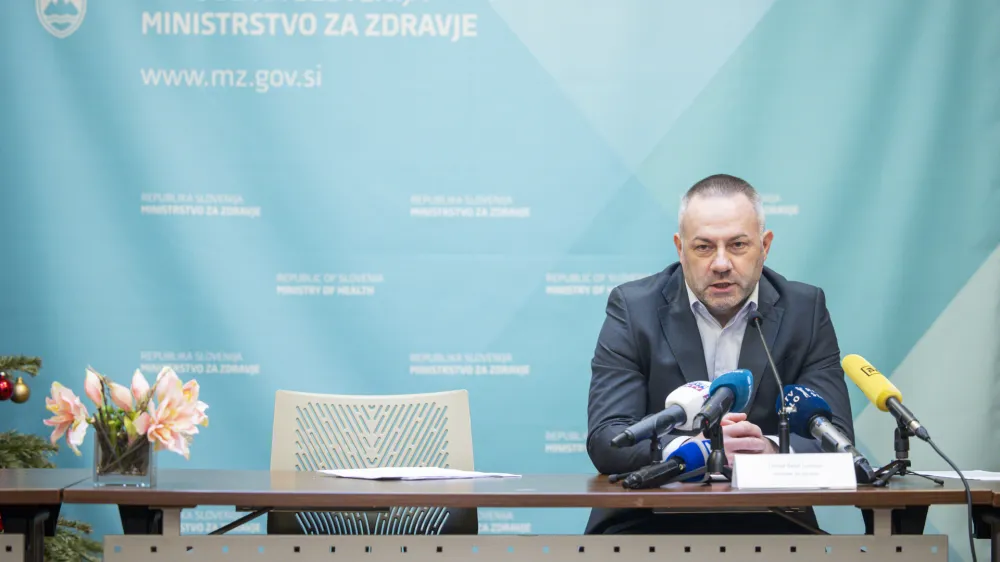 Ljubljana, ministrstvo za zdravje.<br>Novinarska konferenca ministra za zdravje Danijela Besica Loredana, na kateri je spregovoril o regijskih obiskih po zdravstvenih ustanovah, obisku estonske delegacije in drugih aktualnih temah.