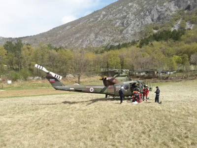 Tragična nesreča se je danes dopoldne pripetila na Otmarjevi zavarovani plezalni smeri (ferati) na Gradiški turi pri Vipavi.