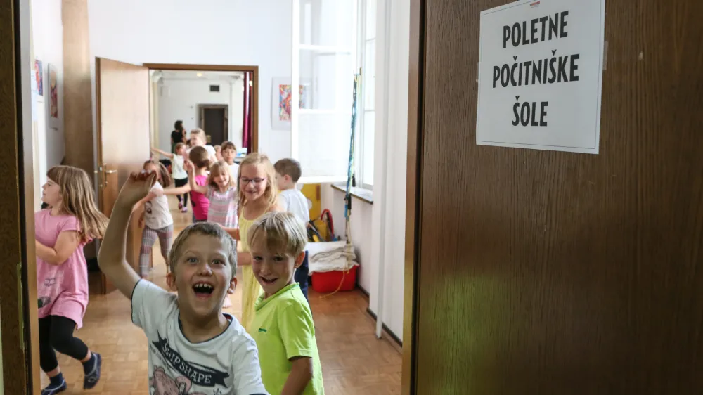 ﻿- 03.07.2018 - Pionirski dom ljubljana, poletne počitniške šole - delavnice //FOTO: Luka Cjuha.