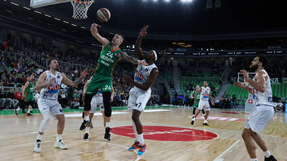 - 29.01.2023 – košarka - Cedevita Olimpija: Budućnost, Liga ABA, 17. krog://FOTO: Bojan Velikonja