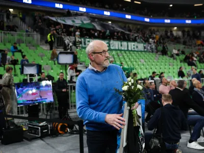 legendarni košarkar Dušan Hauptman,- 29.01.2023 - Košarkarski klub Cedevita Olimpija počastil kariero legendarnega košarkarja Dušana Hauptmana in upokojil dres nekdanjega kapetana zmajev s številko 10, //FOTO: Bojan Velikonja