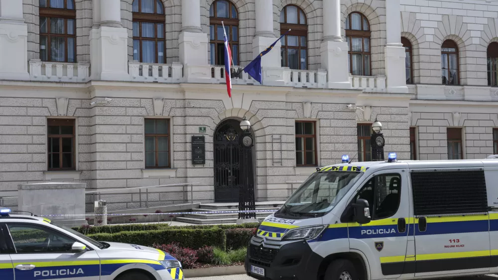 - 17. 05. 2024 - simbolična fotografija - sodišče, policija, gasilci //FOTO: Jaka Gasar