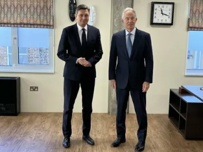 Borut Pahor, Tony Blair