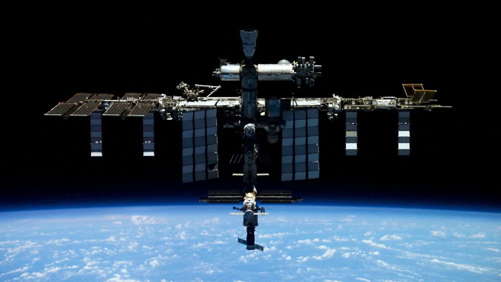 FILE PHOTO: FILE PHOTO: The International Space Station (ISS) is photographed by Expedition 66 crew member Roscosmos cosmonaut Pyotr Dubrov from the Soyuz MS-19 spacecraft, in this image released April 20, 2022. Pyotr Dubrov/Roscosmos/Handout via REUTERS ATTENTION EDITORS - THIS IMAGE HAS BEEN SUPPLIED BY A THIRD PARTY. MANDATORY CREDIT/File Photo/File Photo