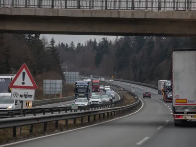 - primorska avtocesta - avtocestni odsek Vrhnika – Postojna - 07.12.2022 - 50. obletnica prvega avtocestnega odseka Vrhnika–Postojna v Sloveniji in tudi v takratni Jugoslaviji - gradnja se je začela 22. maja 19, uradno odprtje je bilo 29.decembra 1972 //FOTO: Luka Cjuha