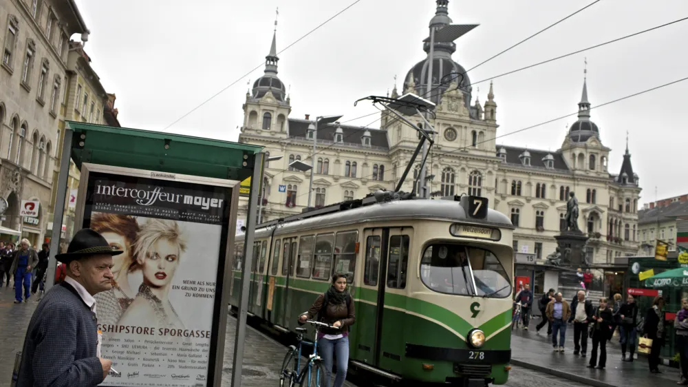 - AVSTRIJA 2010 - Gradec (Graz) - prestolnica avstrijske Štajerske//FOTO: Jaka AdamičOPOMBA: ZA OBJAVO V PRILOGI – DNEVNIKOV OBJEKTIV - REPORTAŽA