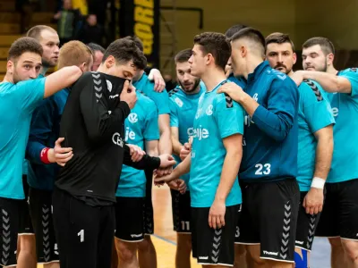 Rokometaši velenjskega Gorenja so na današnji povratni četrtfinalni tekmi evropskega pokala izgubili proti srbski Vojvodini s 26:30 (12:14) in izpadli iz tega mednarodnega tekmovanja.