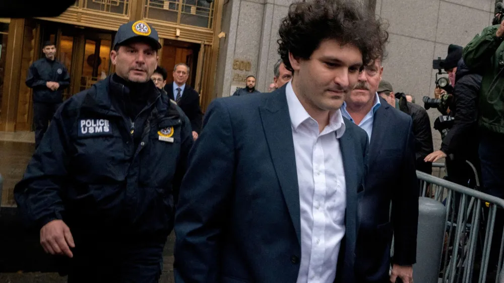 FILE PHOTO: Former FTX Chief Executive Sam Bankman-Fried, who faces fraud charges over the collapse of the bankrupt cryptocurrency exchange, departs from a court hearing at Manhattan federal court in New York City, U.S. January 3, 2023. REUTERS/David Dee Delgado/File Photo