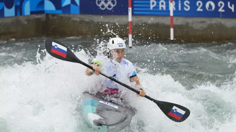 Eva Tercelj of Slovenia competes in the women's kayak single heats during the canoe slalom at the 2024 Summer Olympics, Saturday, July 27, 2024, in Vaires-sur-Marne, France. (AP Photo/Kirsty Wigglesworth)